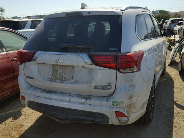 JA4J24A51JZ029451 - 2018 MITSUBISHI OUTLANDER WHITE photo 4