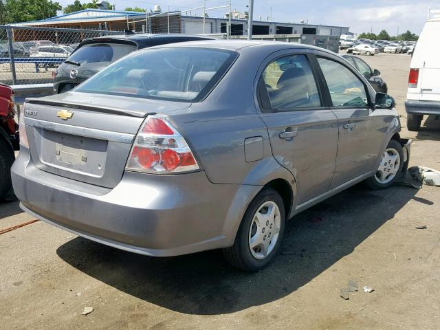 KL1TD5DE3AB128282 - 2010 CHEVROLET AVEO LS SILVER photo 4