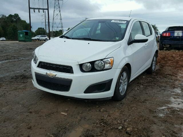 1G1JA6SH5C4146522 - 2012 CHEVROLET SONIC LS 白色 照片 2