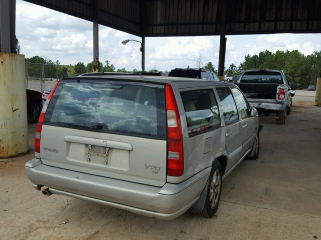 YV1LW61J4Y2708817 - 2000 VOLVO V70 BASE SILVER photo 4