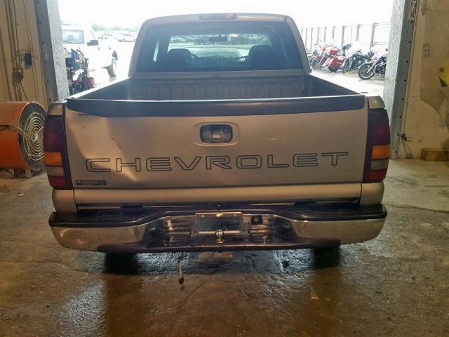 2GCEC19W921378738 - 2002 CHEVROLET SILVERADO BROWN photo 9