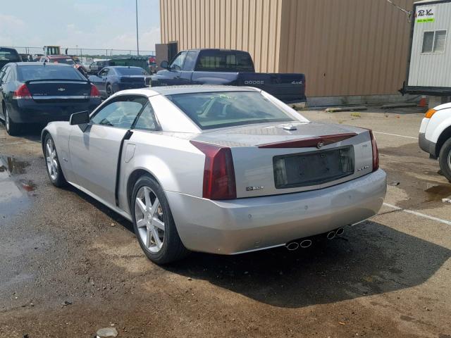 1G6YV34A455603961 - 2005 CADILLAC XLR SILVER photo 3