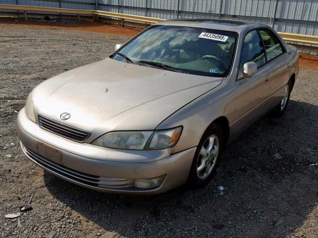 JT8BF28G6X0231109 - 1999 LEXUS ES 300 TAN photo 2