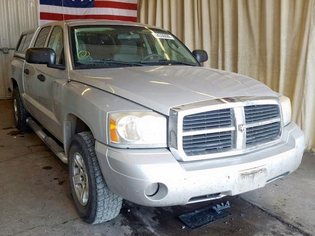 1D7HE48N26S525043 - 2006 DODGE DAKOTA QUA GRAY photo 1