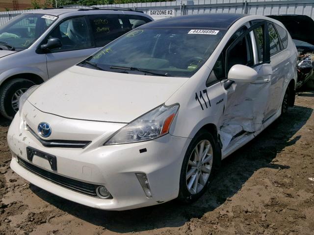 JTDZN3EU8D3217371 - 2013 TOYOTA PRIUS V WHITE photo 2