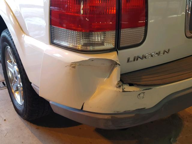 5LMEU68H04ZJ08698 - 2004 LINCOLN AVIATOR 白色 照片 9