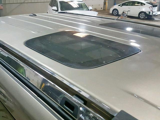 1J8HG58N56C302864 - 2006 JEEP COMMANDER TAN photo 9