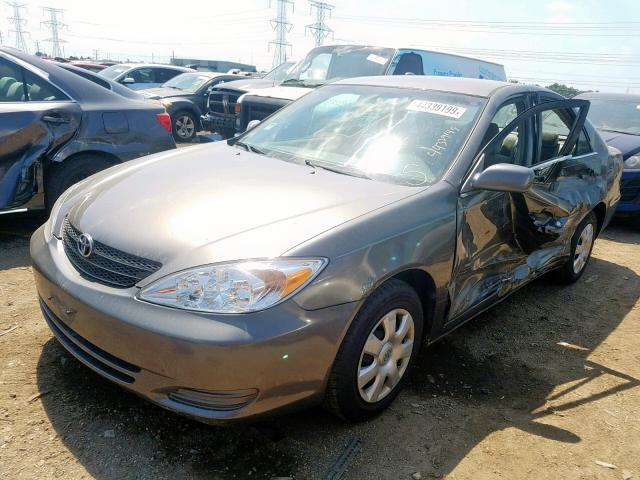 4T1BE32K22U533419 - 2002 TOYOTA CAMRY LE GRAY photo 2