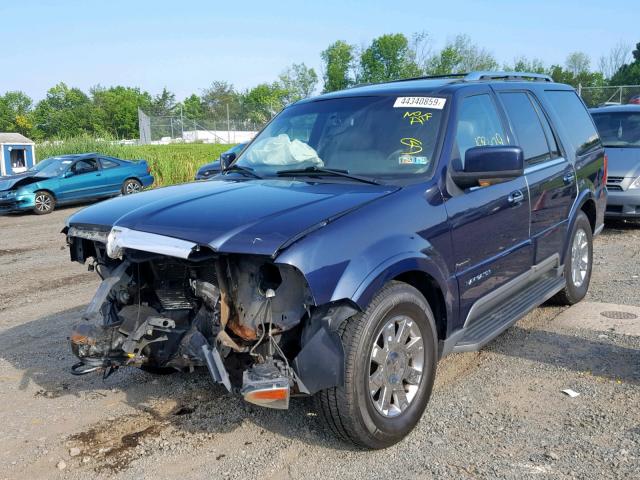 5LMFU28R74LJ29573 - 2004 LINCOLN NAVIGATOR BLUE photo 2