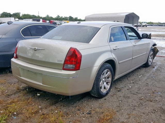 2C3KA53G16H304085 - 2006 CHRYSLER 300 TOURIN GOLD photo 4