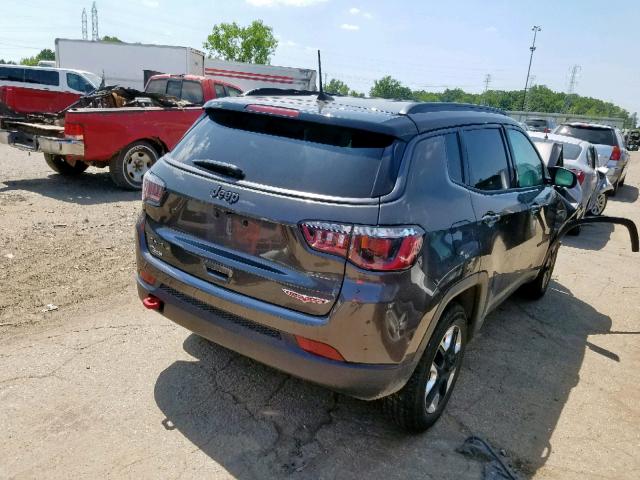 3C4NJDDBXJT129700 - 2018 JEEP COMPASS TR BLACK photo 4