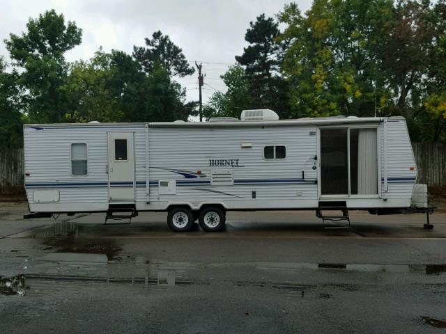 4YDT32R2930309276 - 2003 KEYSTONE HORNET WHITE photo 1