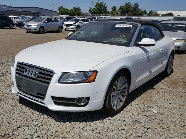 WAUAFAFH9CN008401 - 2012 AUDI A5 PREMIUM WHITE photo 2