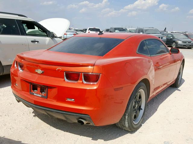 2G1FA1E30D9130302 - 2013 CHEVROLET CAMARO LS ORANGE photo 4