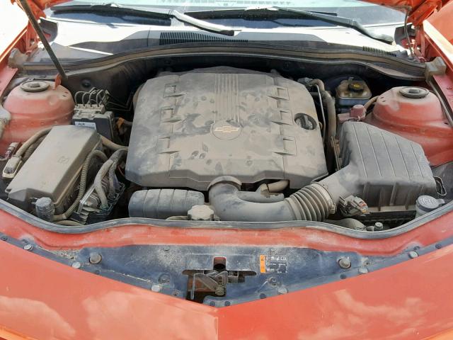 2G1FA1E30D9130302 - 2013 CHEVROLET CAMARO LS ORANGE photo 7