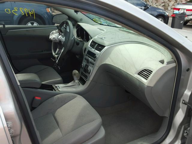 1G1ZG57B58F177202 - 2008 CHEVROLET MALIBU LS Plata foto 5
