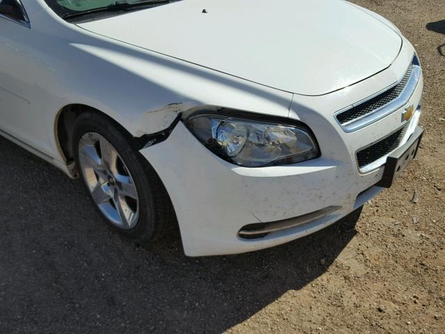 1G1ZC5EB9A4155106 - 2010 CHEVROLET MALIBU 1LT WHITE photo 9