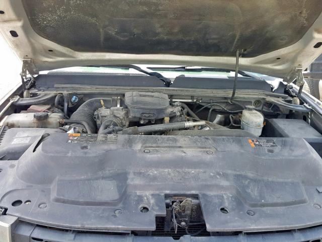 1GT424C84BF241841 - 2011 GMC SIERRA K35 SILVER photo 7