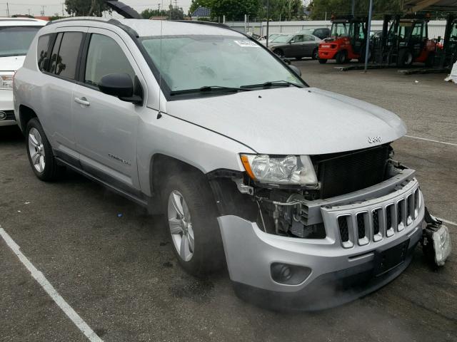 1J4NF1FB8BD183236 - 2011 JEEP COMPASS SP 银色 照片 1