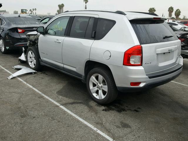 1J4NF1FB8BD183236 - 2011 JEEP COMPASS SP 银色 照片 3