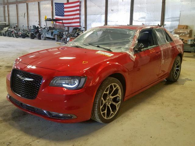 2C3CCABT0FH730677 - 2015 CHRYSLER 300 S RED photo 2