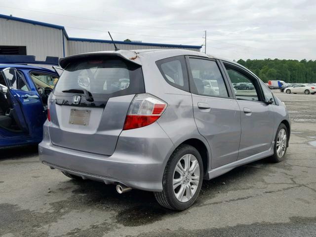 JHMGE88439S022175 - 2009 HONDA FIT SPORT GRAY photo 4