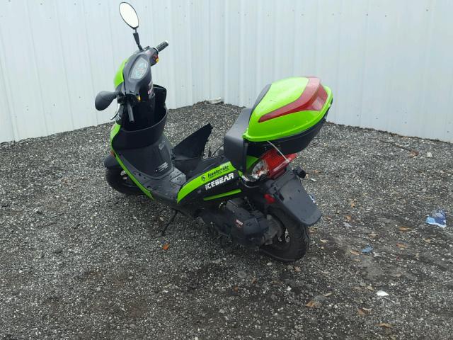 LL0TCAPH6JY120108 - 2018 YONG SCOOTER GREEN photo 3