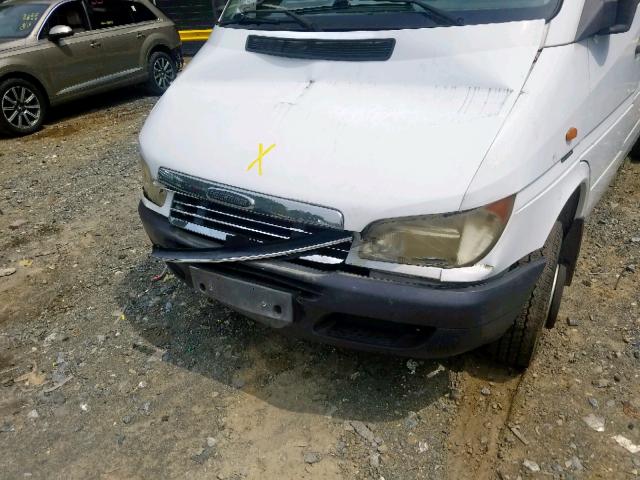 WD2YD441225328686 - 2002 FREIGHTLINER SPRINTER 2 WHITE photo 9