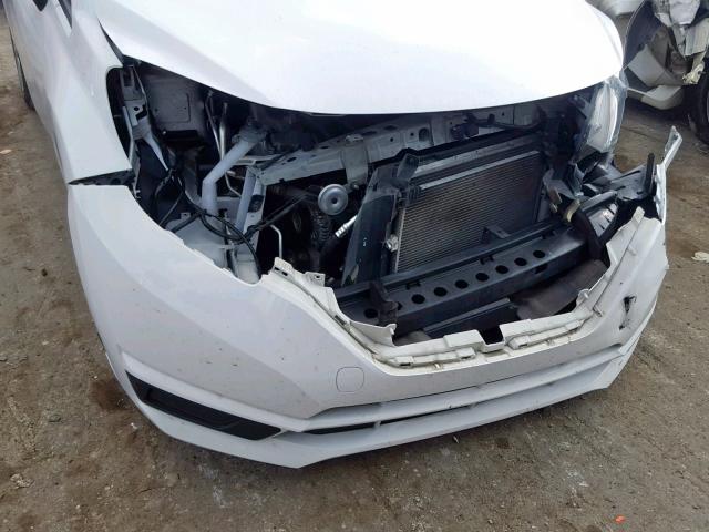 3N1CE2CP6HL373242 - 2017 NISSAN VERSA NOTE WHITE photo 9