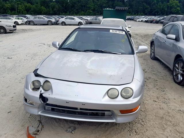 JH4DC4469WS013291 - 1998 ACURA INTEGRA GS SILVER photo 9