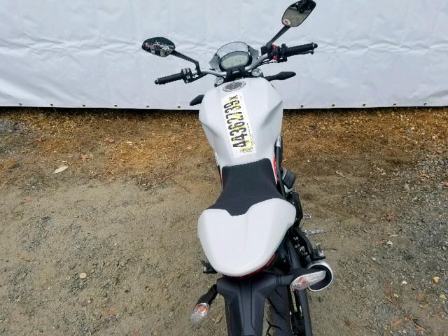 ML0MADBM3KT002767 - 2019 DUCATI MONSTER 79 WHITE photo 13