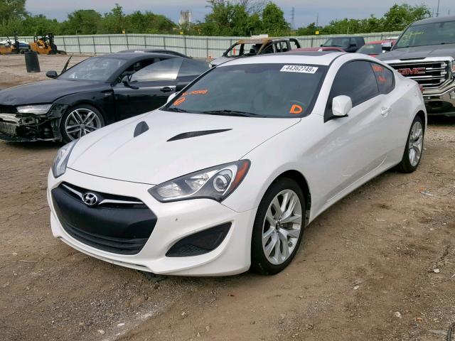 KMHHT6KD3DU095418 - 2013 HYUNDAI GENESIS CO WHITE photo 2