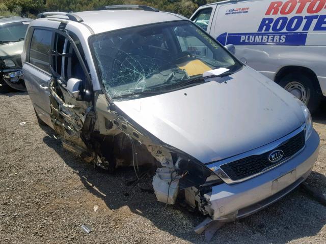 KNDMG4C73B6384577 - 2011 KIA SEDONA LX SILVER photo 1