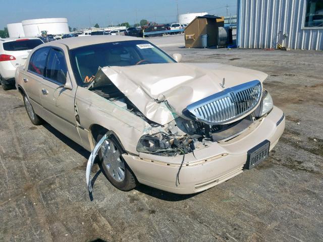 1LNHM83W33Y639657 - 2003 LINCOLN TOWN CAR C TAN photo 1