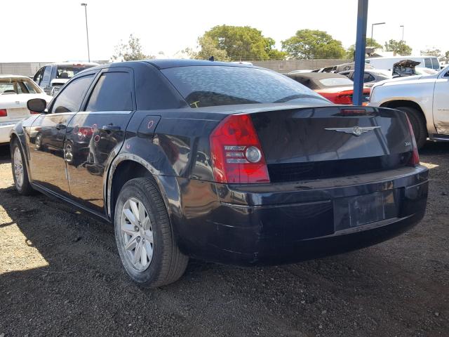 2C3KA43R48H211916 - 2008 CHRYSLER 300 LX BLACK photo 3