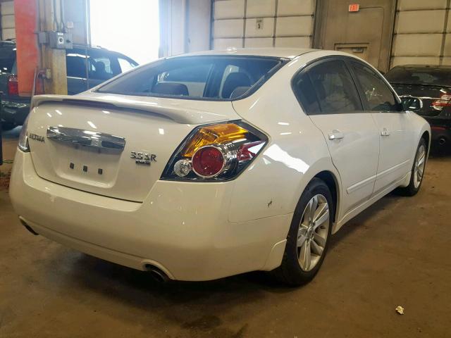 1N4BL2AP1AN471589 - 2010 NISSAN ALTIMA SR WHITE photo 4