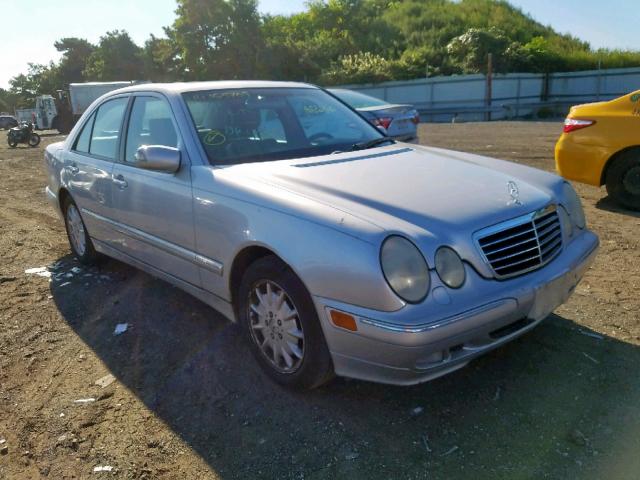 WDBJF65J0YB155721 - 2000 MERCEDES-BENZ E 320 SILVER photo 1