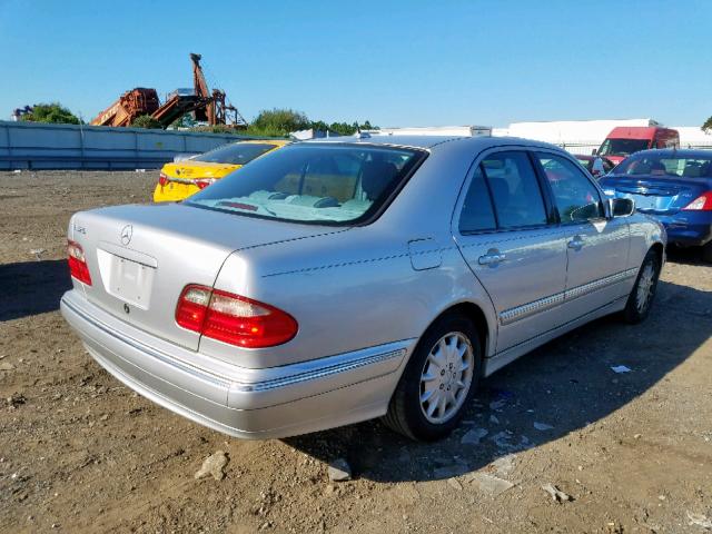 WDBJF65J0YB155721 - 2000 MERCEDES-BENZ E 320 SILVER photo 4