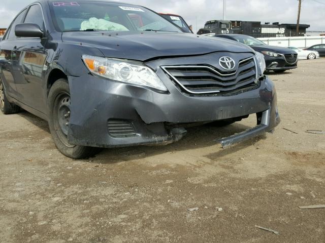 4T4BF3EK9BR099868 - 2011 TOYOTA CAMRY BASE GRAY photo 9