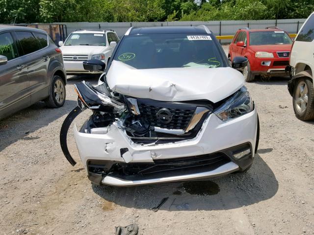 3N1CP5CU6KL538666 - 2019 NISSAN KICKS S WHITE photo 9