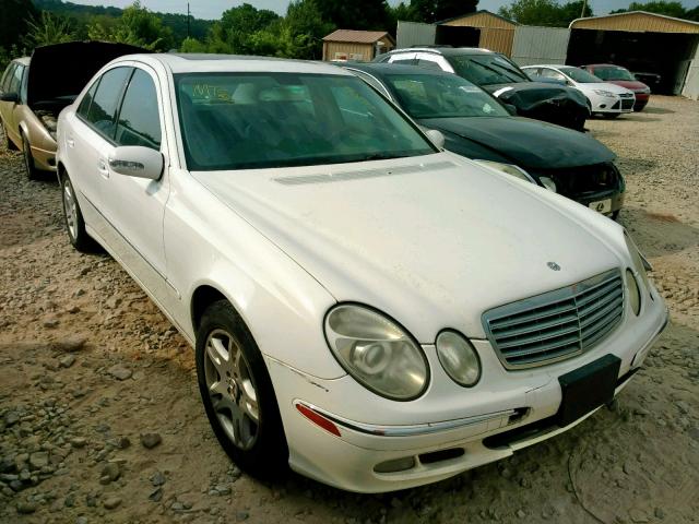 WDBUF65J45A653788 - 2005 MERCEDES-BENZ E 320 WHITE photo 1