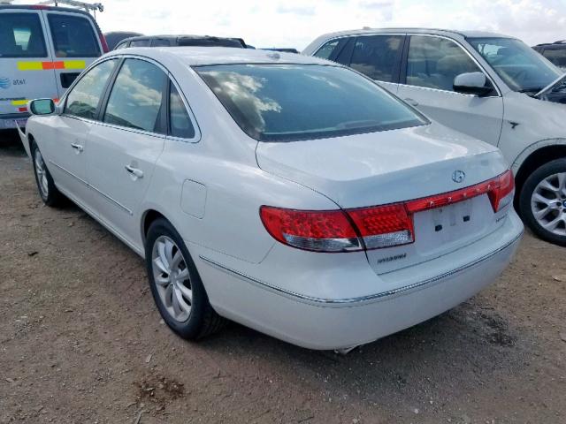 KMHFC46F78A276679 - 2008 HYUNDAI AZERA SE WHITE photo 3