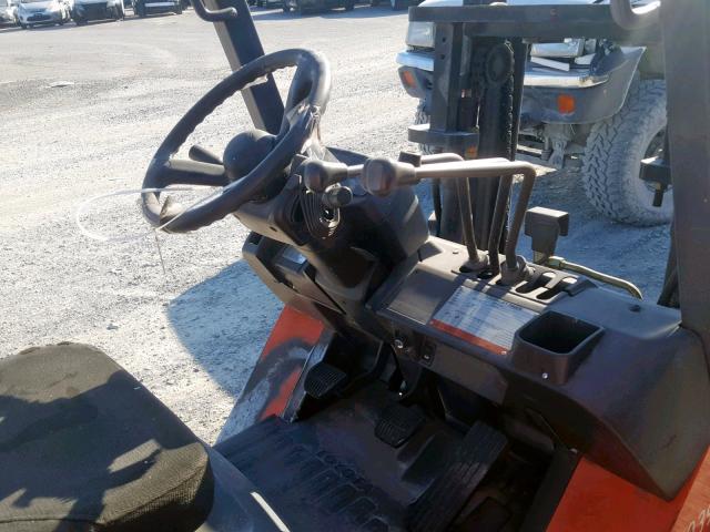 98164 - 2007 TOYOTA FORKLIFT ORANGE photo 5