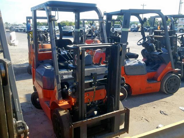 87007 - 2004 TOYOTA FORKLIFT ORANGE photo 1