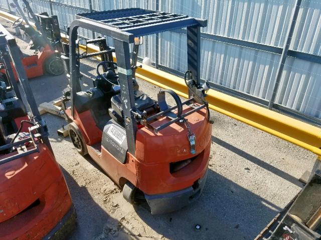 87901 - 2004 TOYOTA FORKLIFT ORANGE photo 3