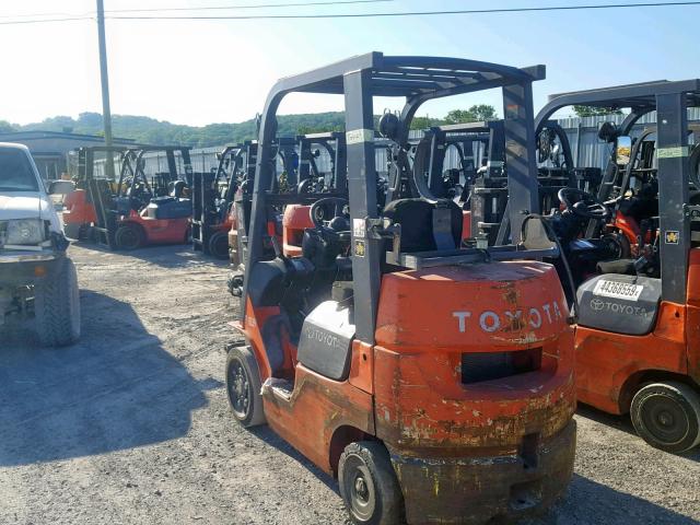 84863 - 2004 TOYOTA FORKLIFT ORANGE photo 3