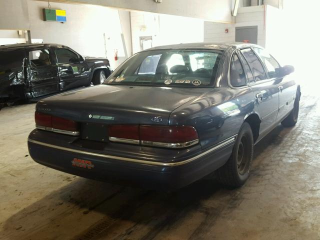 2FALP71W2VX136696 - 1997 FORD CROWN VICT BLUE photo 4