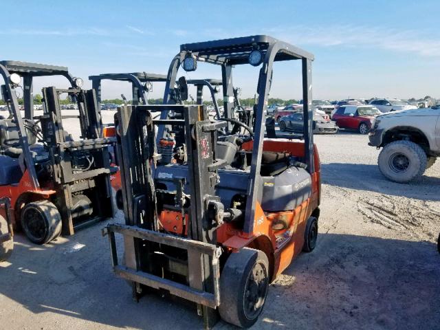 89029 - 2005 TOYOTA FORKLIFT ORANGE photo 2