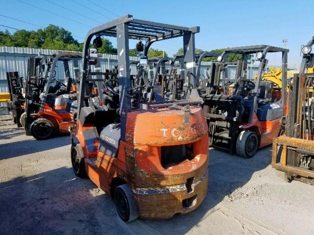 89029 - 2005 TOYOTA FORKLIFT ORANGE photo 3