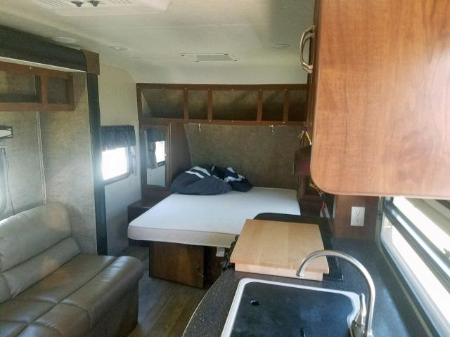 5ZT2FEHB0HL001507 - 2017 WILDWOOD COACHMEN TAN photo 5